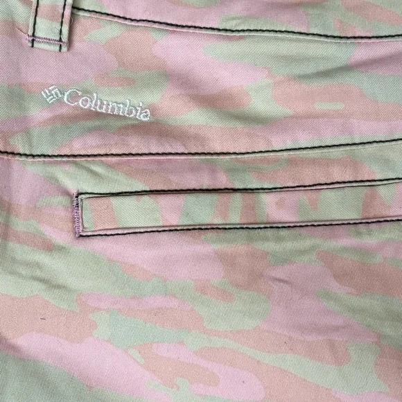 NWT Columbia Kenzie Cove Pink Camo Shorts Womens 8 4" Inseam - Picture 5 of 5